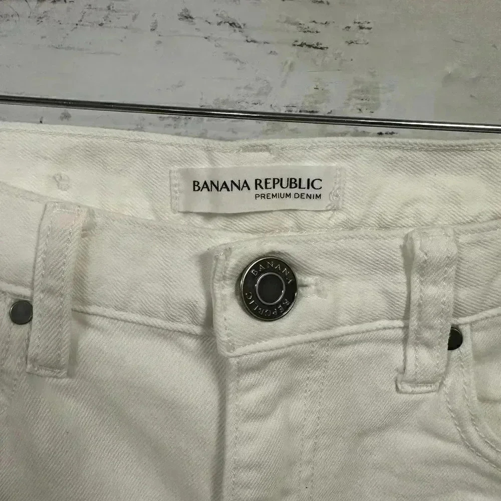 Banana Republic Distressed Boyfriend White Jeans Size 27L - Picture 6 of 6